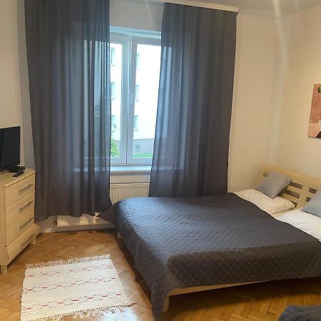 Apartamenty 650 Metrow Od Dworca Přemyšl Exteriér fotografie
